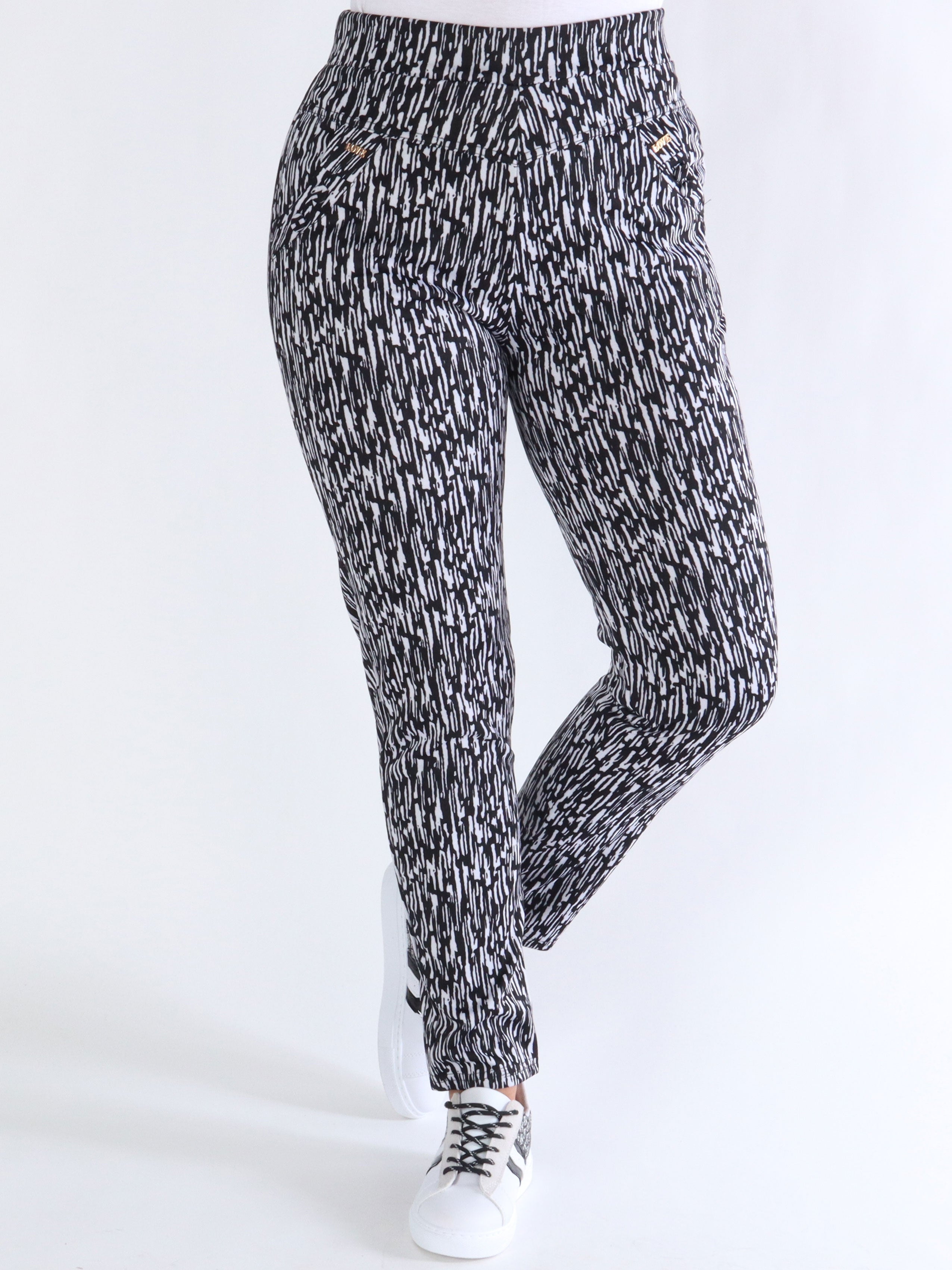 Noria - Svart och vitmönstrade leggings i byxlook